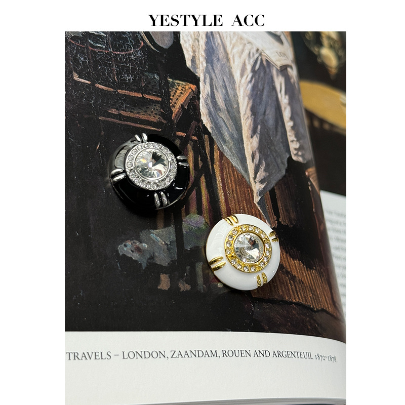 YES艺森黑白边金银色带钻纽扣小