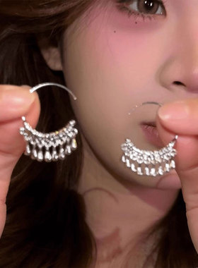 冷淡风水滴流苏耳环2026新款爆款高级感耳坠小众耳挂耳饰女款耳钉