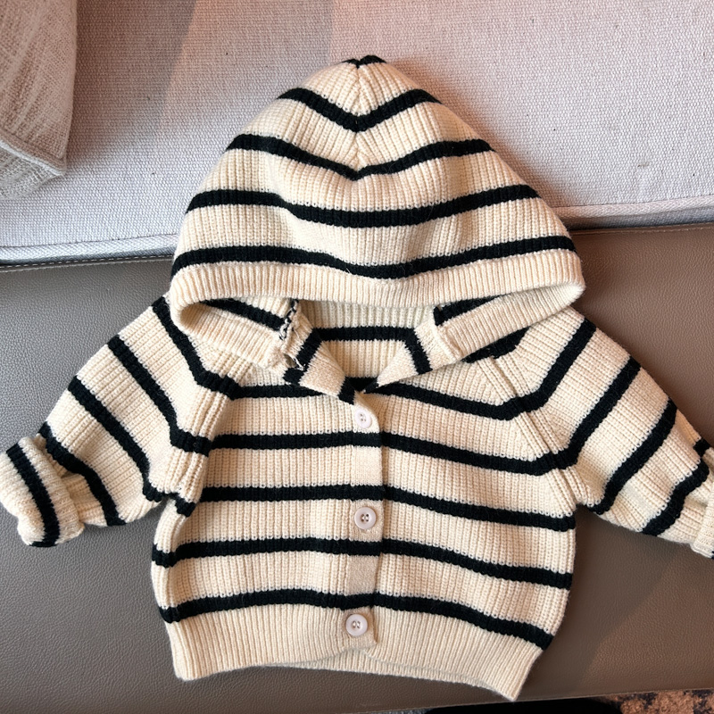 蓓莱乐休闲风粗毛线有帽不可拆女