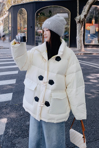 【出货中】拼色牛角扣白鸭绒羽绒服外套270-2286P235控358图片