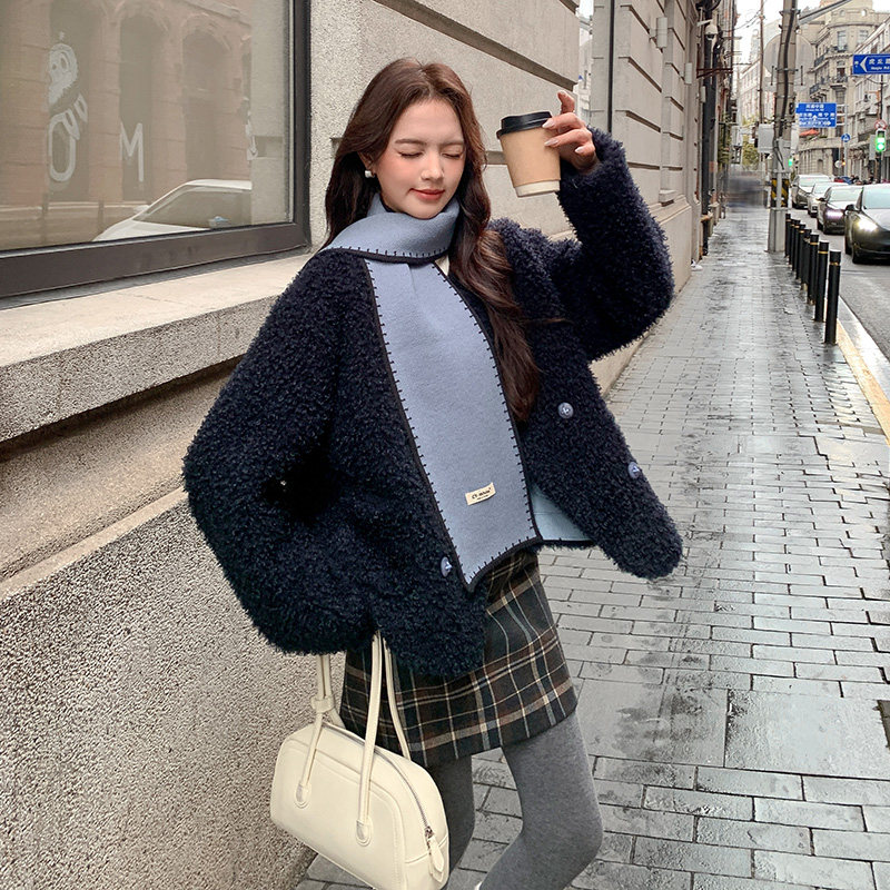 【现货】藏青色带围巾皮毛一体小个子外套270-7115P225控298，女装皮草，浙宝270