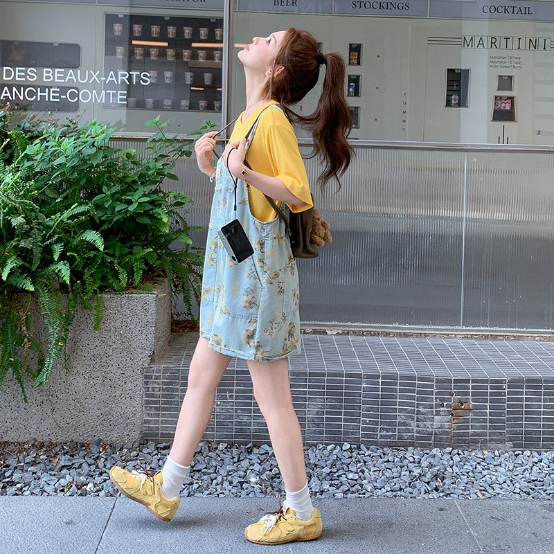 夏季减龄印花背带裤女小个子2025新款活泼俏皮T恤牛仔短裤两件套,女装套装/套裙,浙宝270