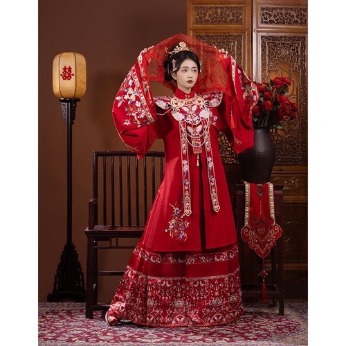 刺绣花嫁明制婚服汉服女立领衫