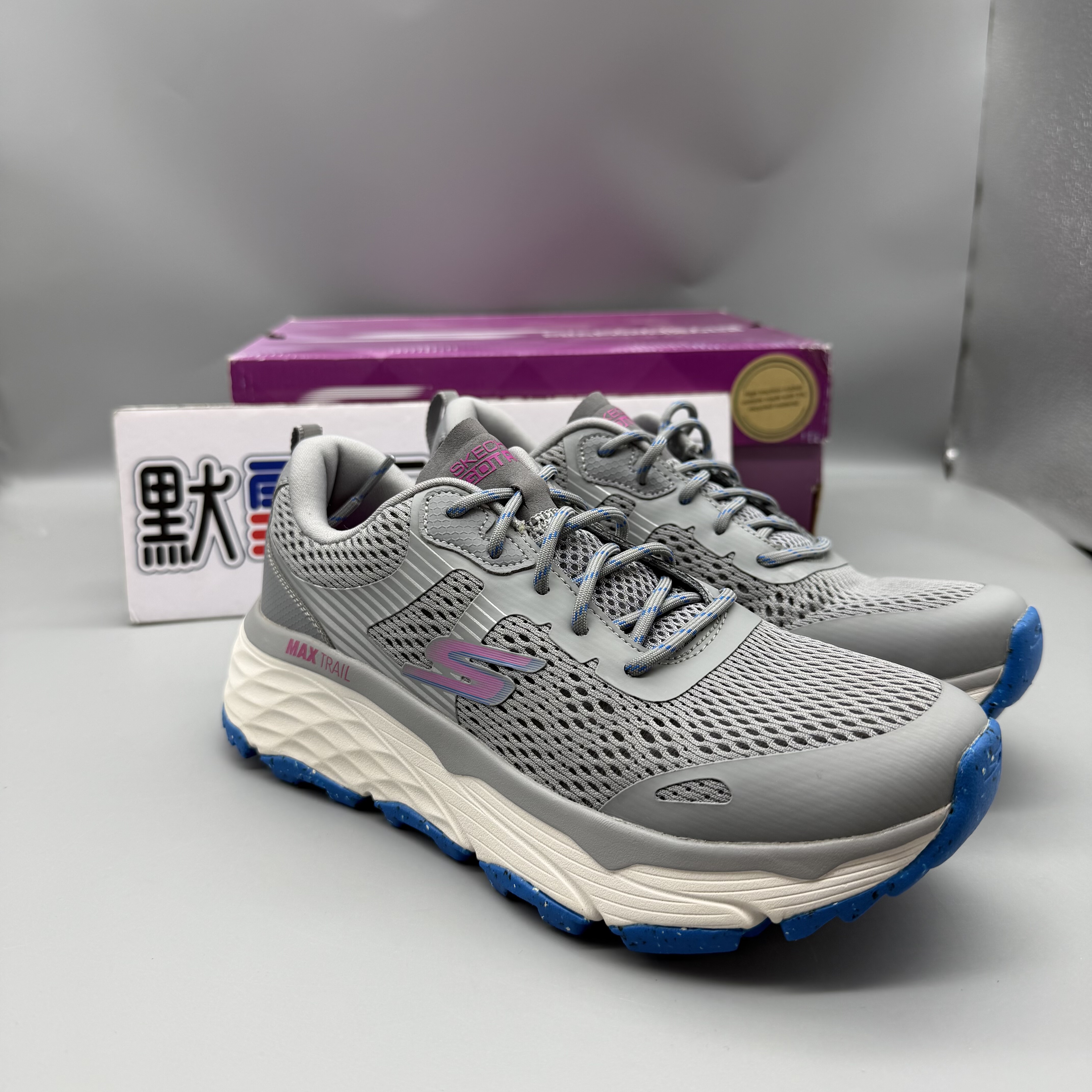 Skechers斯凯奇新款女鞋轻便厚底缓震透气休闲运动跑步鞋129147C