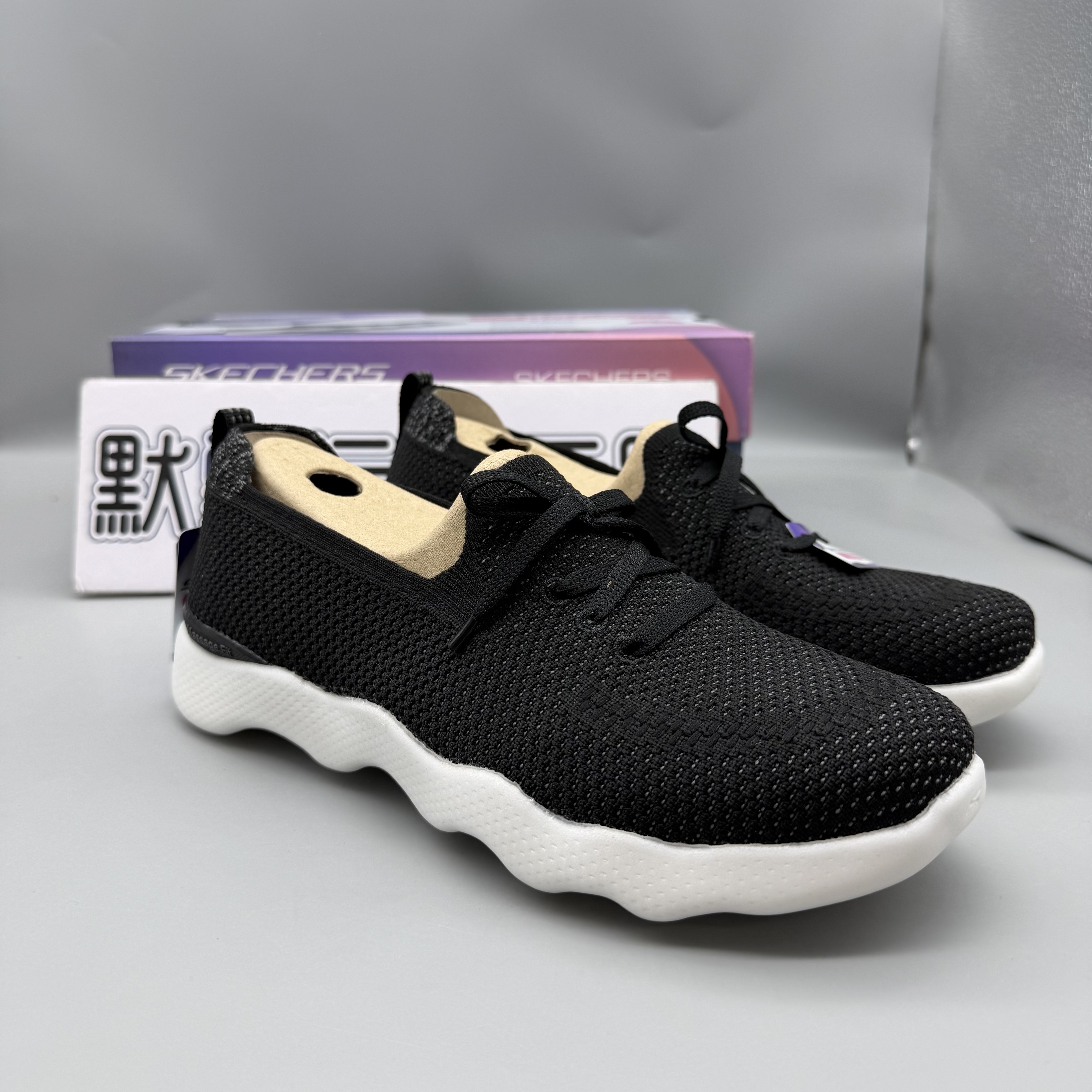 Skechers斯凯奇女鞋夏季透气网面缓震健步鞋女一脚蹬休闲鞋137970