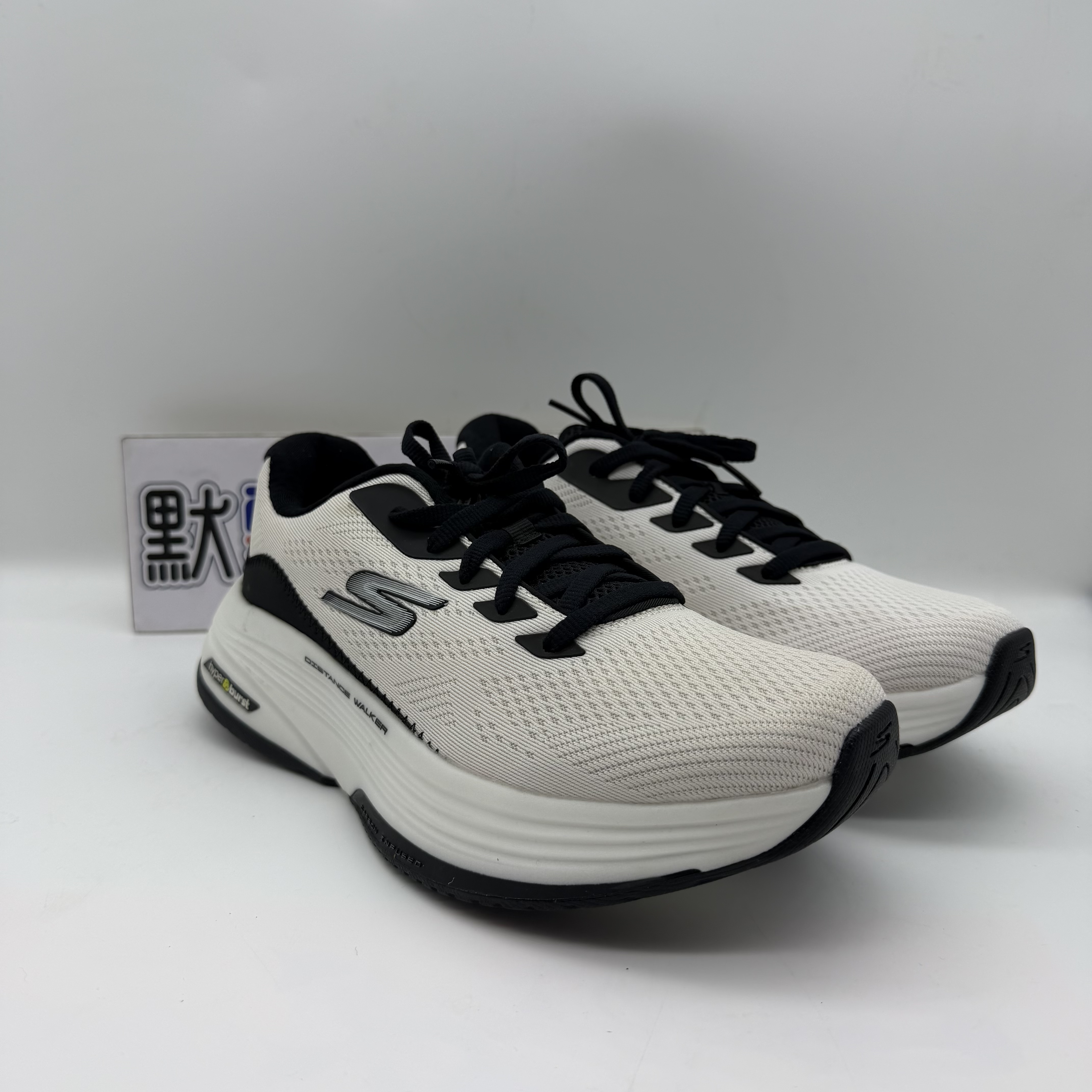 Skechers斯凯奇秋季男款高回弹超轻缓震耐磨闪穿休闲运动鞋216528