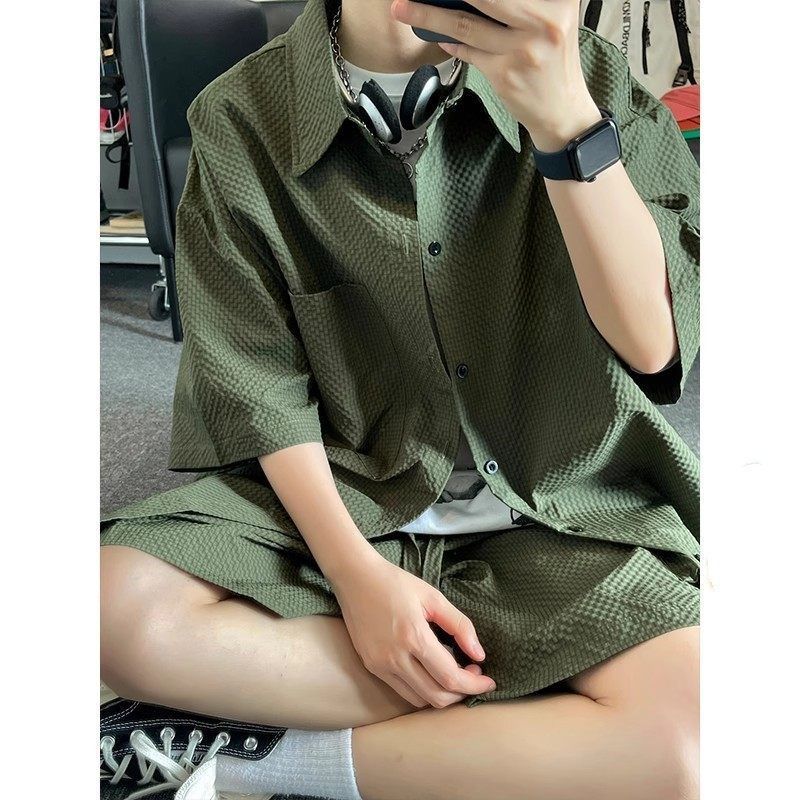 搭薄款夏季冰丝一整套衬衫男泡泡纱休闲运动服夏天短裤穿套装垂感