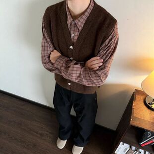 叠领外搭V马甲棕色复古秋冬季无袖日系开衫男穿休闲针织上衣毛衣