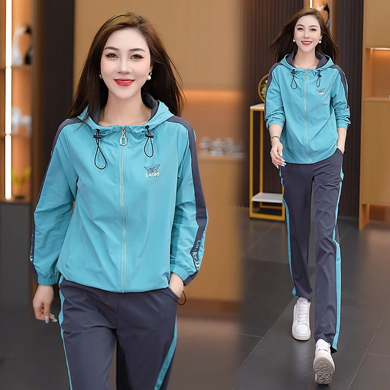 运动套装女春秋季新款时尚印花跑步大码气质运动服连帽休闲两件套