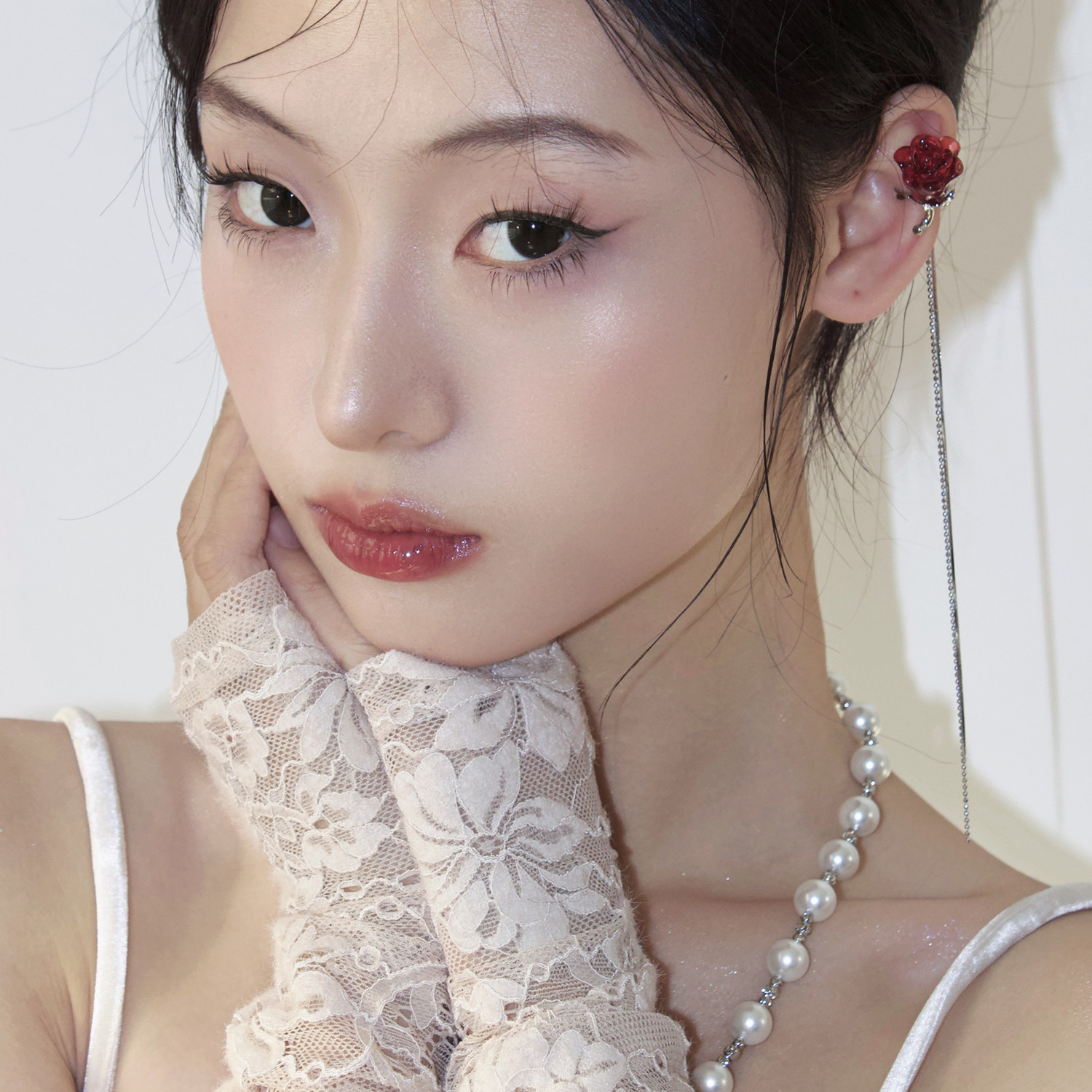 无需耳洞立体红玫瑰流苏耳骨夹女