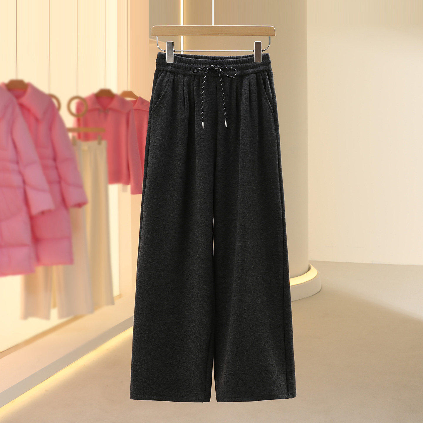 【芙】松紧腰宽松休闲加绒糯米裤2025冬季新款今年流行女装