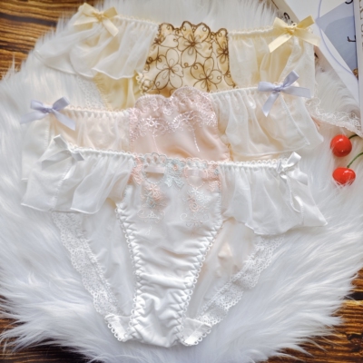 轻漾の日系甜美蕾丝内裤冰丝网纱透气 蝴蝶结荷叶边少女三角温柔