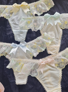 刺绣贝壳女生T裤纯欲丁字裤