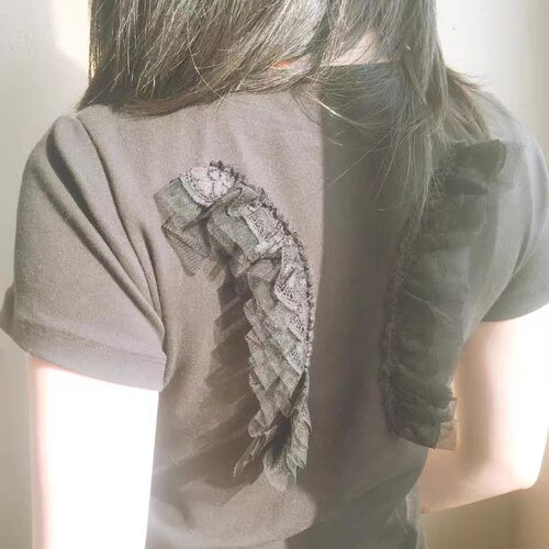 Wishcore天使梦核清新自然日系纯色高级感蕾丝小翅膀装饰圆领短袖