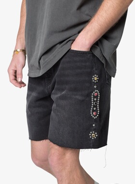 Mnml 侧边柳钉水洗黑色高街复古夏季宽松直筒短款牛仔短裤男新品