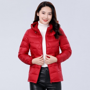 雪中飞轻薄羽绒服女士短款2025秋冬新款中老年白鸭绒连帽薄款外套