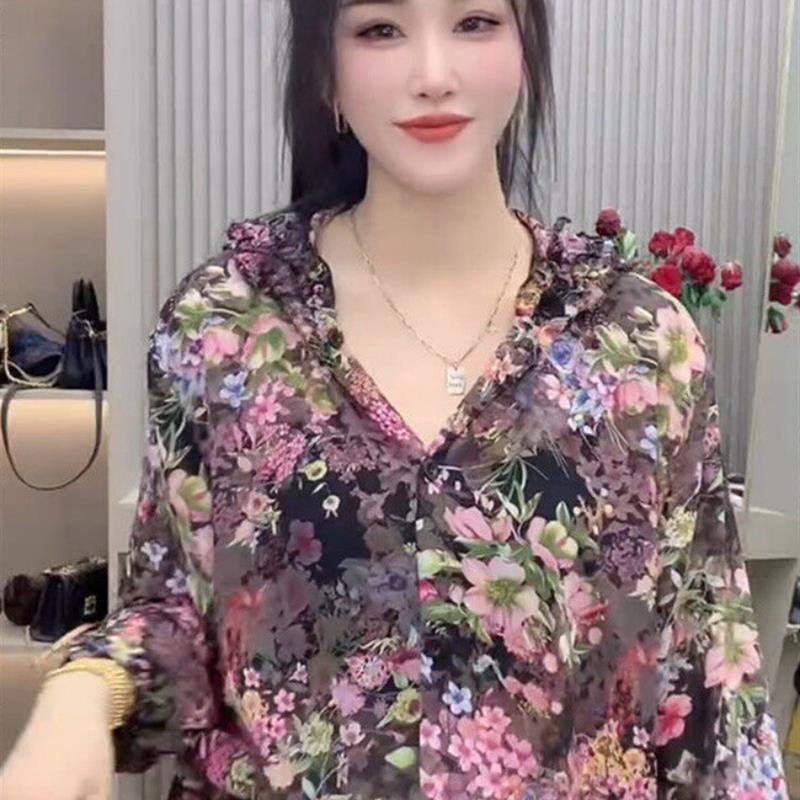 网红流行时尚减龄花连帽衫女性化百搭简单工作服拼接开衫时髦