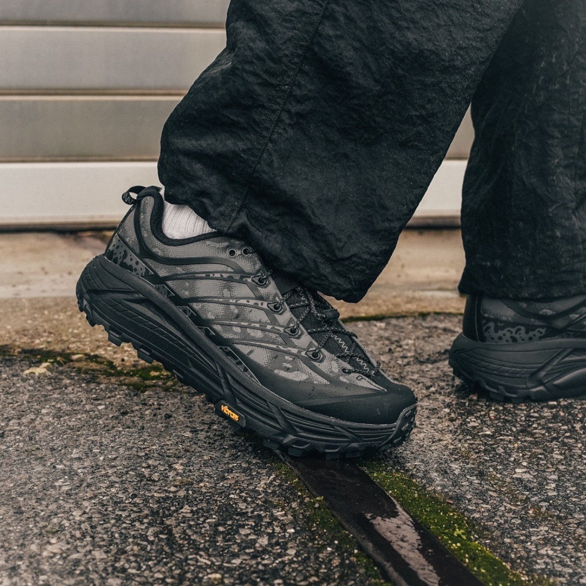 2025新款 蛇年限定 户外老爹鞋 男女厚底防滑 软底系带鞋 黑潮鞋