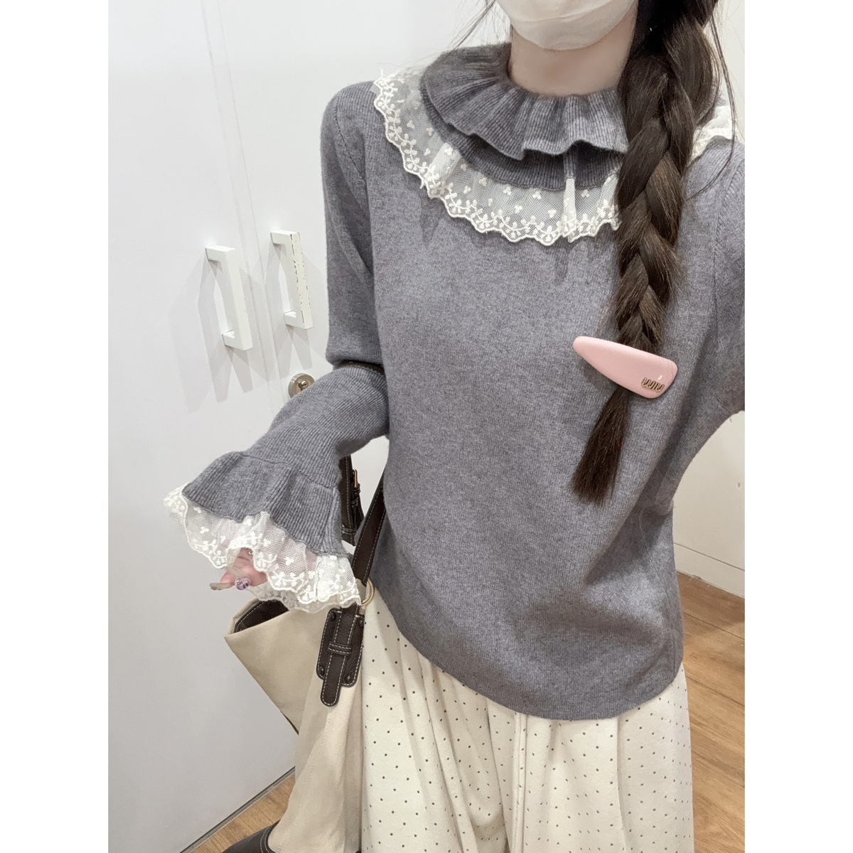 实拍实价秋冬韩版甜美减龄蕾丝花边拼接喇叭袖安迪绒针织衫上衣