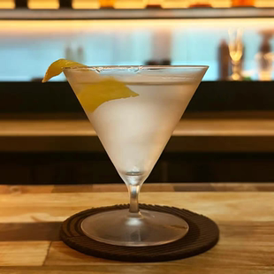 木村日式马天尼杯鸡尾酒杯 马提尼酒杯酒吧调酒特调三角杯 150ml