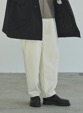日本Still By Hand滚筒干燥柔软垂坠感中等宽松锥形芯绒长裤米白
