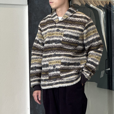 宽松花纹翻领收口混羊毛夹克