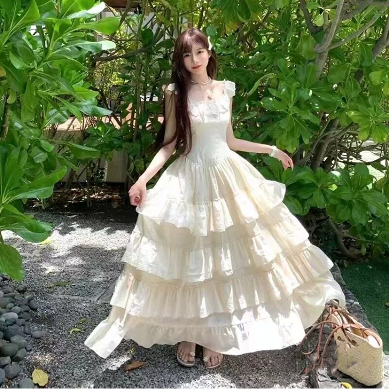 法式小飞袖吊带连衣裙女夏长裙气质度假风超仙蕾丝拼接收腰蛋糕裙