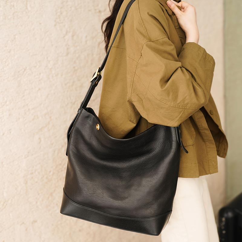 转山头层牛皮水桶包休闲百搭