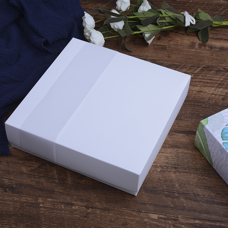 白色蛋黄酥包装盒 月饼包装盒子 雪花酥玛德琳榴莲酥盒可定制50个