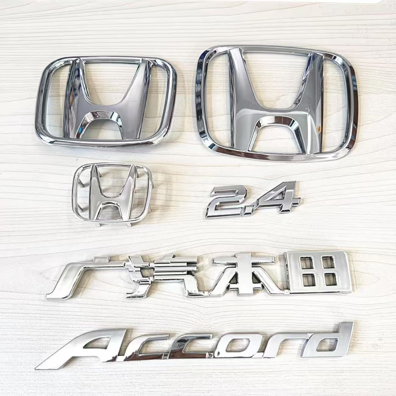 适用本田九代9代半雅阁前后中网标2.4后尾箱英文字母九代排量标贴