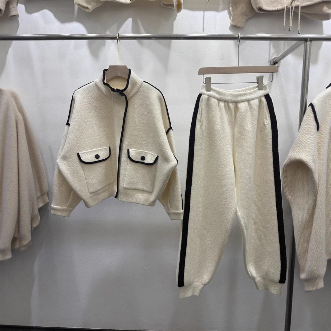 设计感外套女2025新款洋气立领棒球服秋冬韩系慵懒风套装两件套