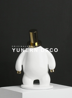 抽象人物艺术风展示柜软装饰品