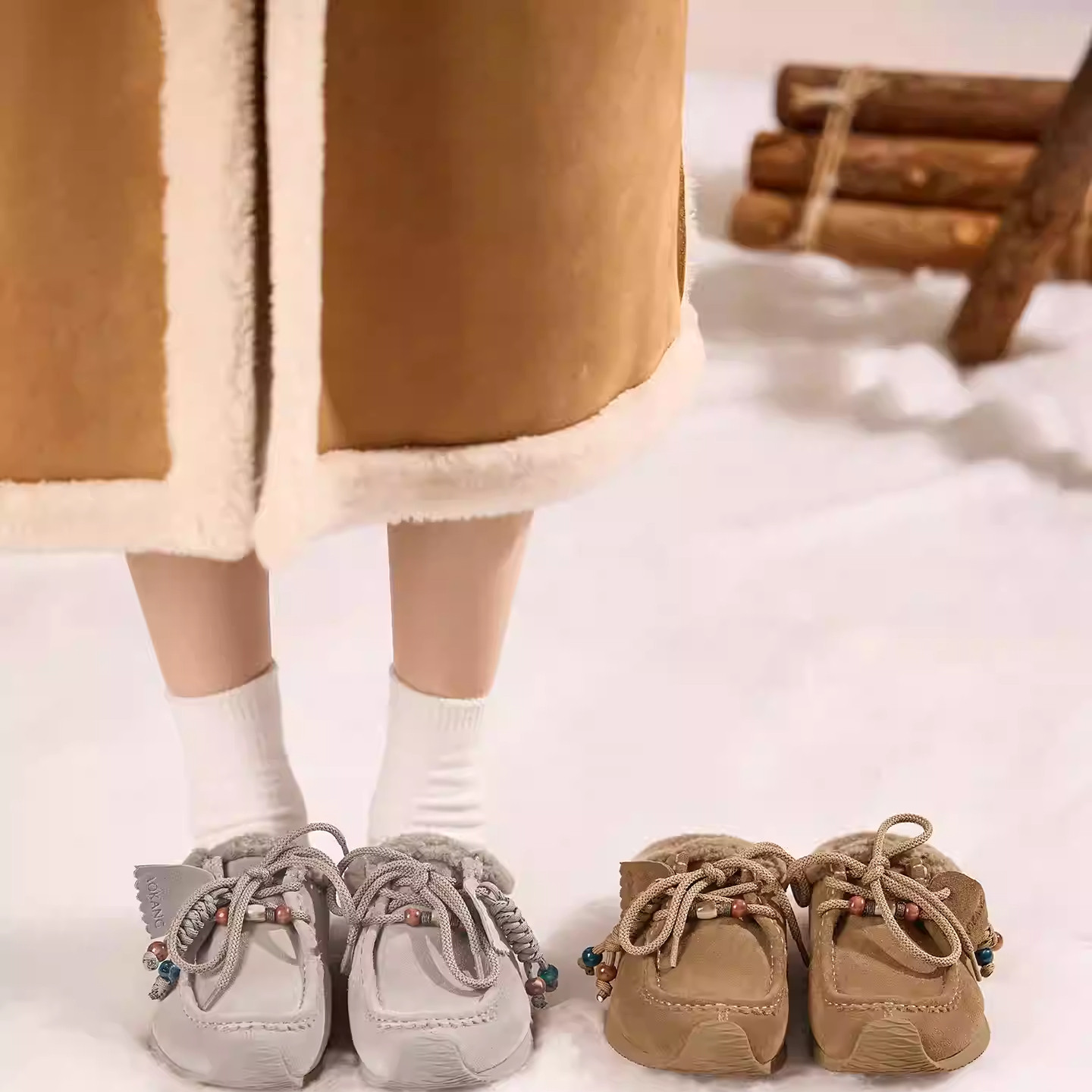 奥康女鞋2025冬季新款袋鼠鞋加绒半包跟棉拖鞋驼色毛绒保暖雪地靴