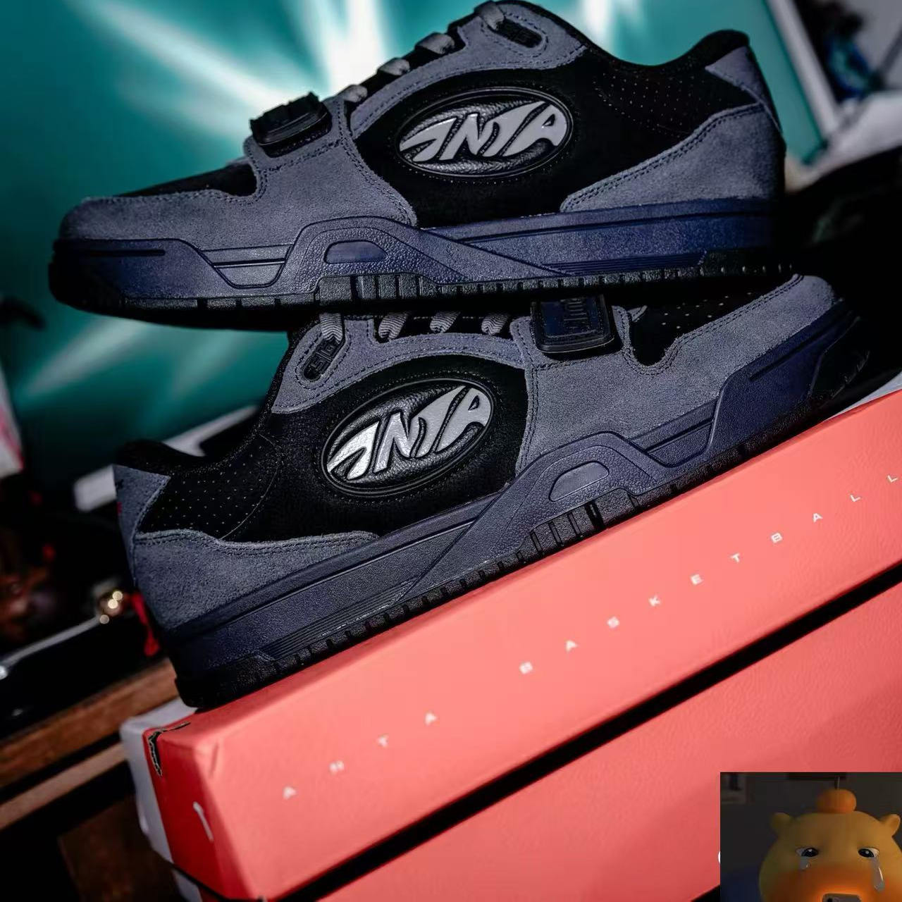 Anta安踏男耐磨防滑舒适STG黑武士篮球文化板鞋黑灰 912521801S-3