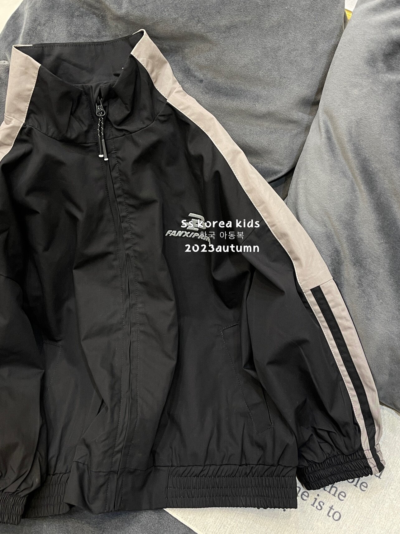 보라 한국 아동복 소년 재킷 2024 새로운 스타일 아동 재킷 가을 의류 소녀 유행 의류