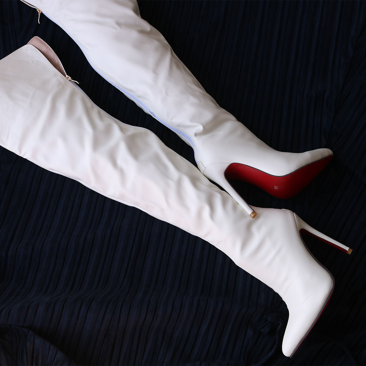 白色长靴红底大腿靴尖头过膝长靴子细跟粗腿大码CD反串超高跟12CM,女鞋,时装靴,淘宝优惠券,粉丝福利购,淘宝优惠卷