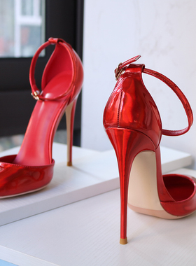 红色镭射一字带扣圆头高跟凉鞋超浅口性感CD大码13CM电光漆皮名媛