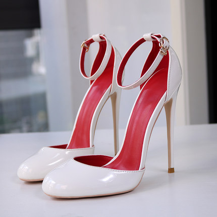 红里白色漆皮圆头一字带凉鞋中空超浅口高跟鞋大码CD变装性感13CM