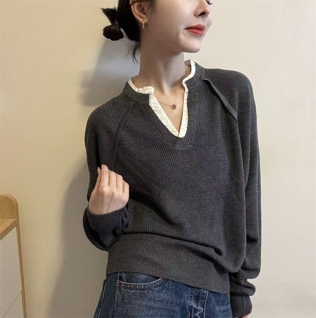 法式慵懒V领撞色假两件针织衫女2026春季新款宽松显瘦薄毛衣上衣