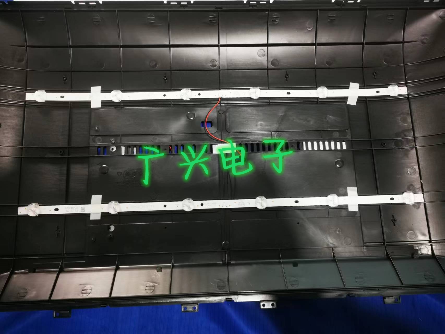 荣事达LED-32E29P(网络)灯条HY-C275A2 B356218621铝基板2条6灯