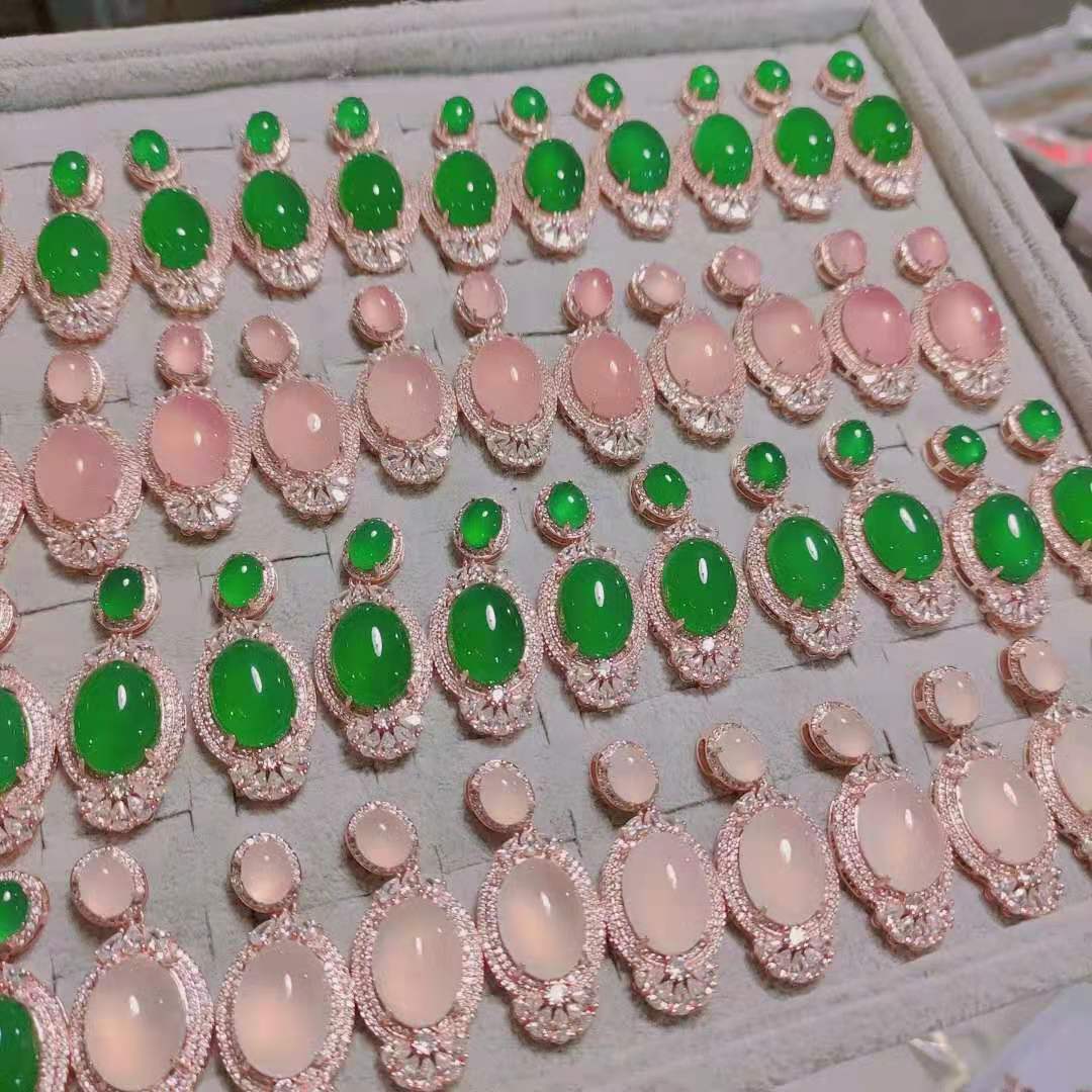 天然镀银镶嵌冰种起荧光玉石饰品
