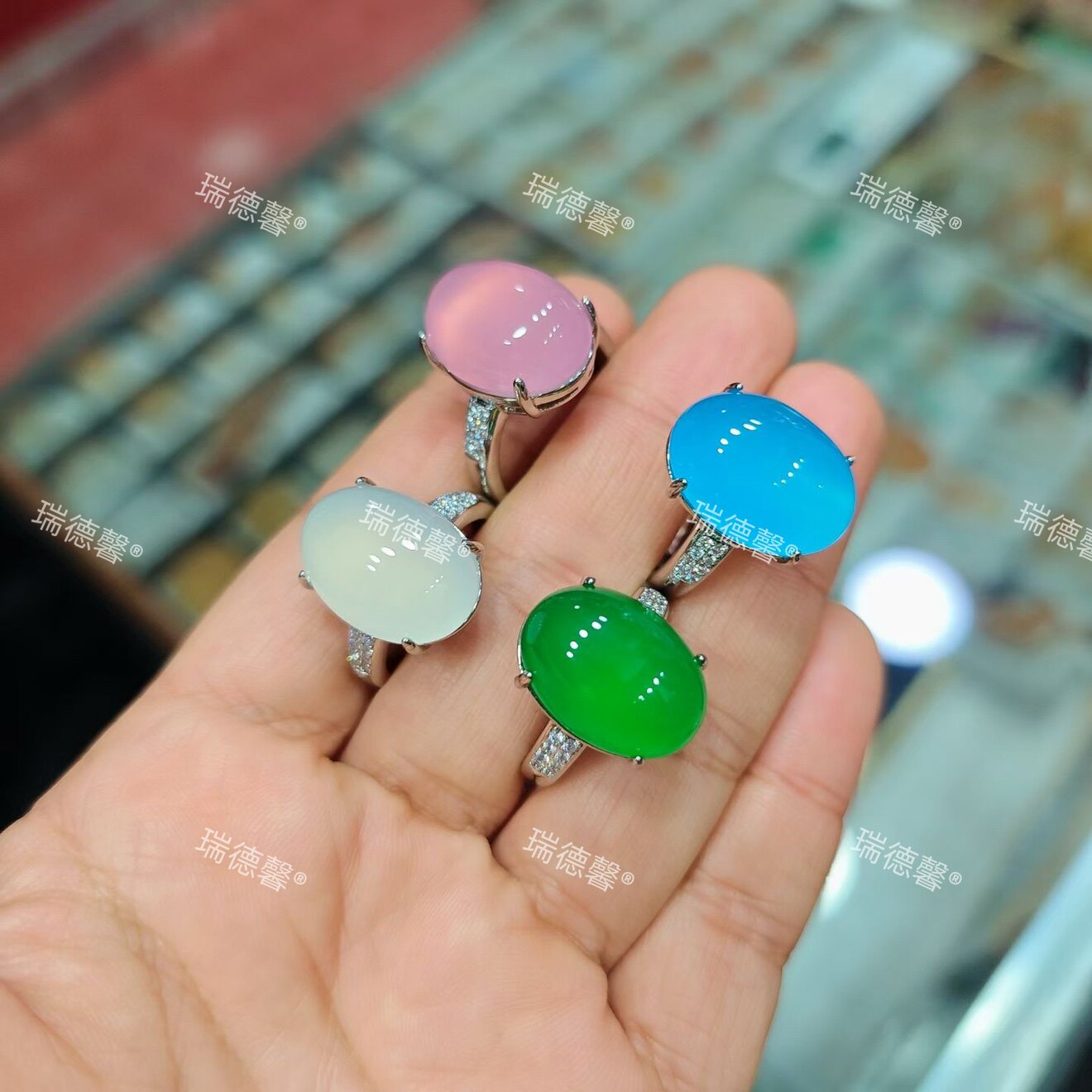 冰种阳绿玉髓戒指粉玛瑙女戒