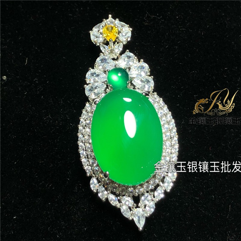 绿玉髓吊坠鸽子蛋项链镀银豪华