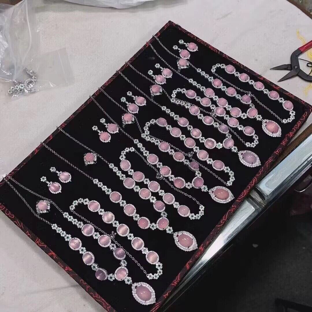 冰种粉玉髓项链轻奢小众玉髓工厂