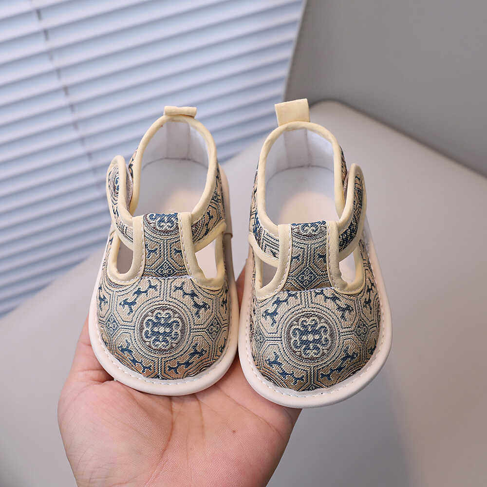 新款婴幼儿1-2岁学步凉鞋软底鞋婴儿布鞋防滑透气吸汗中国风