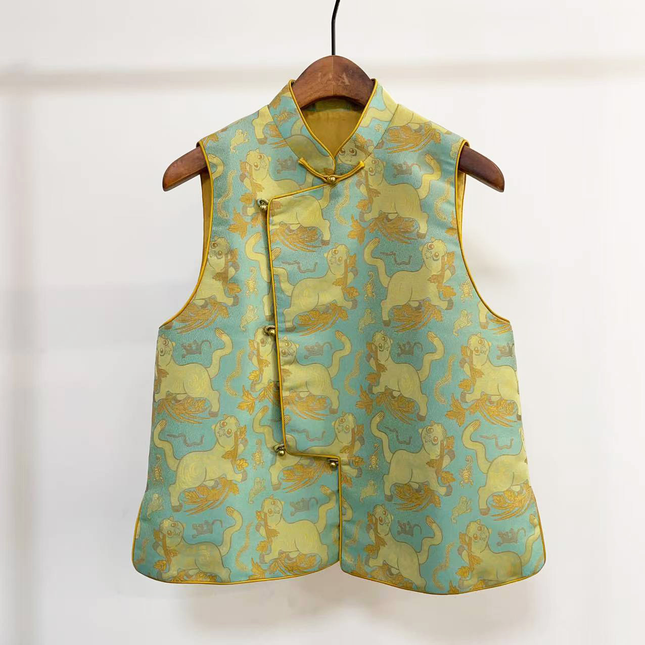 新中式国风宋锦虎镇五毒马甲