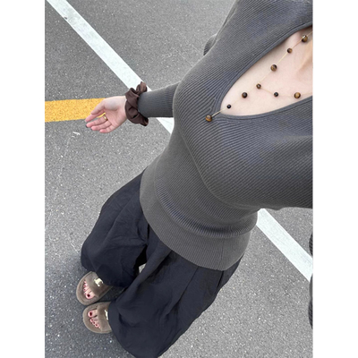 灰色短款低v领针织衫女春秋内搭紧身修身毛衣打底衫气质百搭上衣