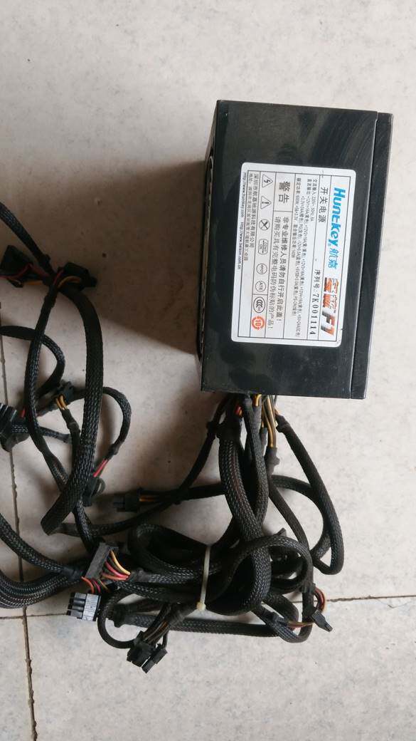 原装航嘉多核f1 额定600w 主动式pfc大风扇 超稳定高端航嘉电源询