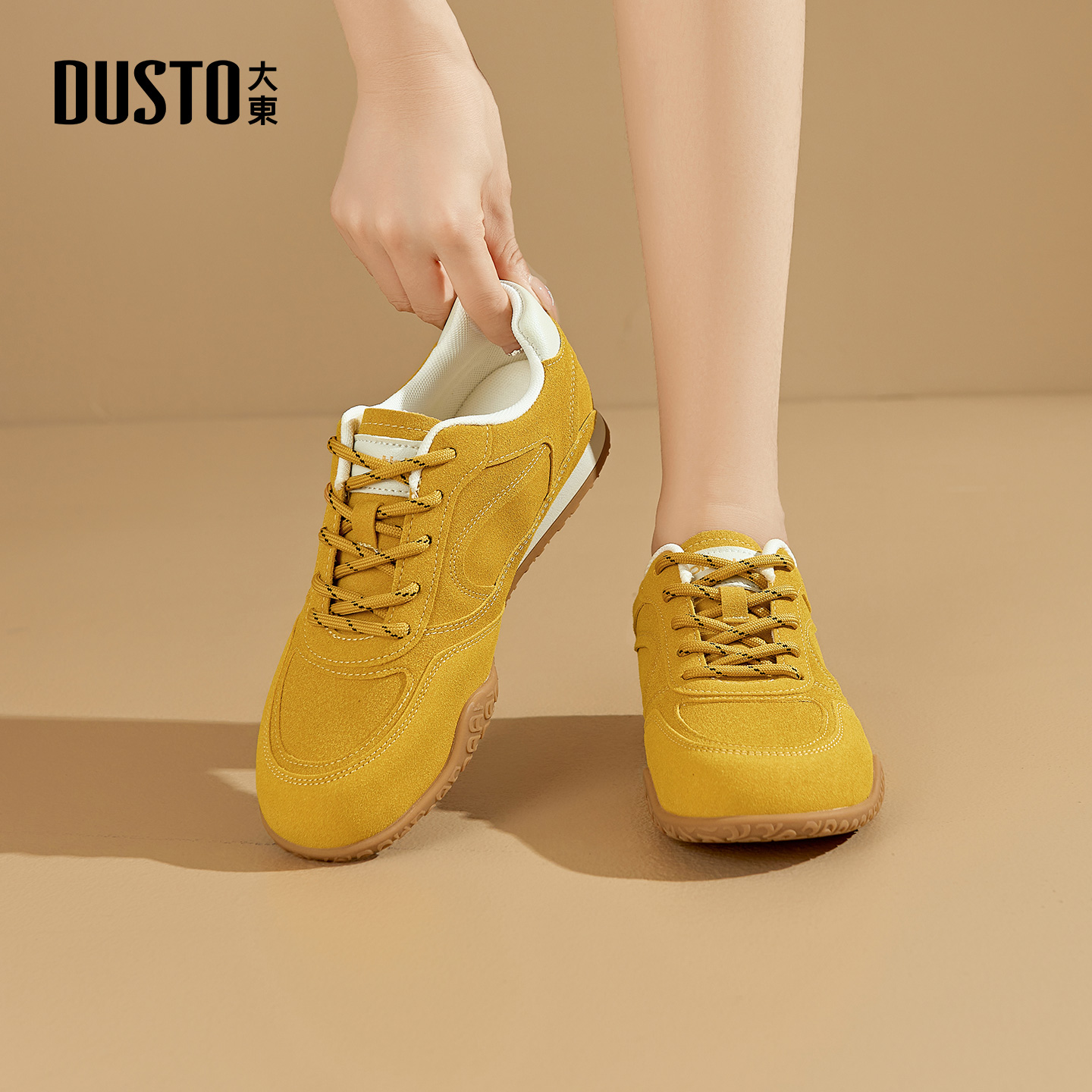 大东德训鞋女鞋2025秋季新款休闲平底低跟系带圆头材质拼贴