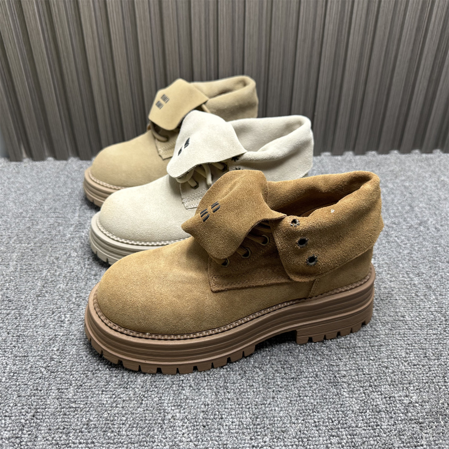 专柜处理磨砂真皮马丁靴女2025年新款翻盖两穿机车厚底百搭大黄靴